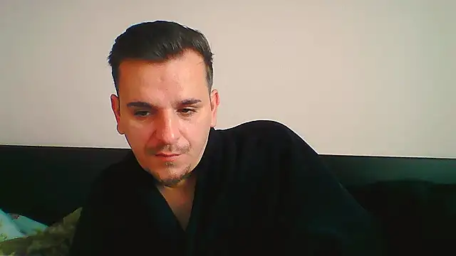 Huge_cock22cm live sex cam