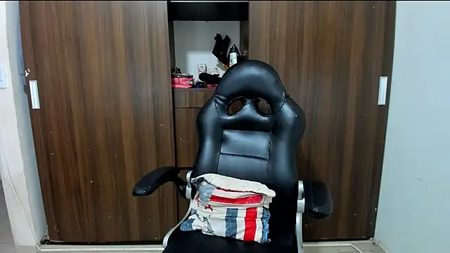 miss_bigcockts live sex cam