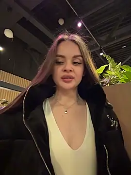 KristiRich live sex cam