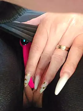 MILFBARBY live sex cam