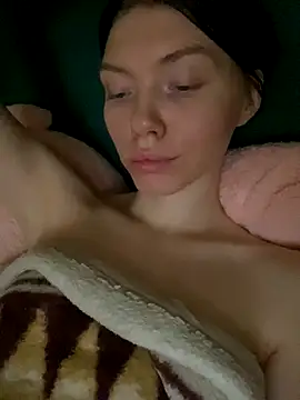 Lisaaa_Alisa live sex cam