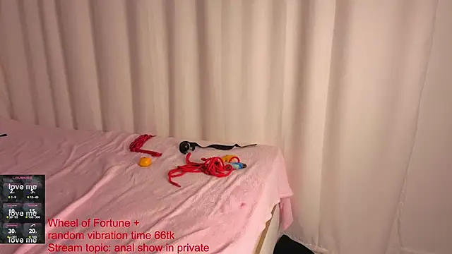 hornywood_ live sex cam