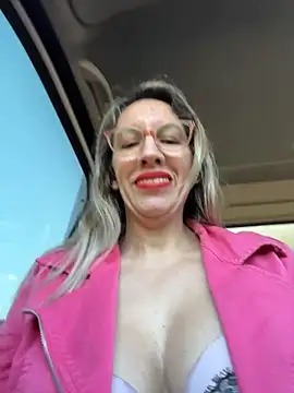 Gatitacarlita live sex cam