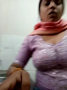 Trisha_71 live sex cam