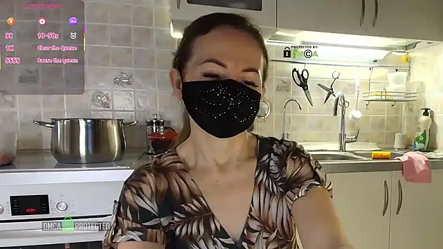 MilfeaN live sex cam