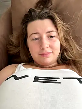 curvyflawless live sex cam