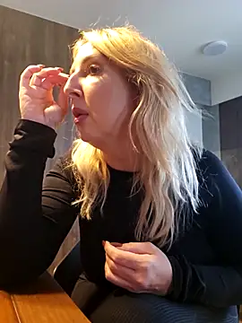 MariaRichi_ live sex cam