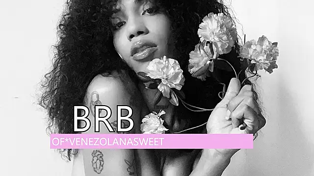 _Larabbitxx live sex cam