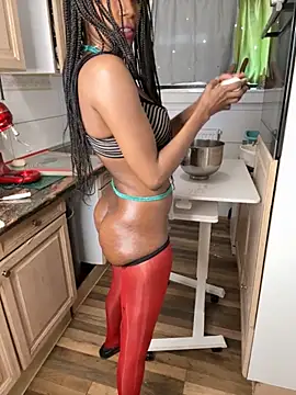 SolaeuftderbrauneHase live sex cam