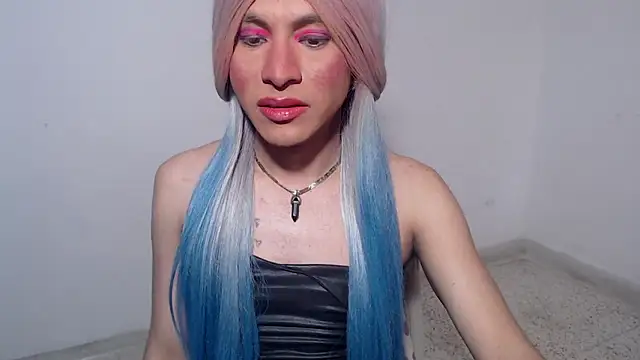 HugeDanex live sex cam