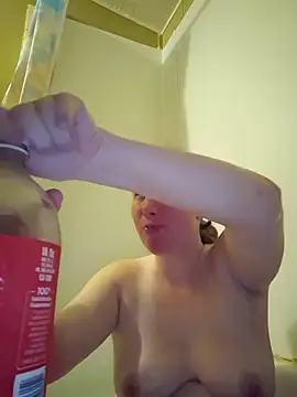 Seductivefoxy@xh live sex cam