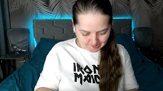 uliastar live sex cam