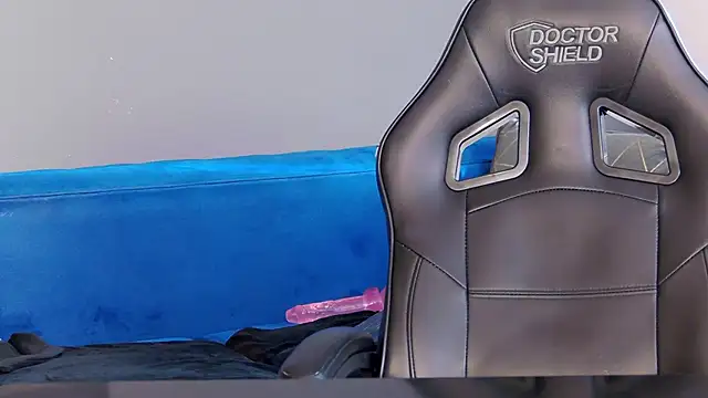 AnneHove live sex cam