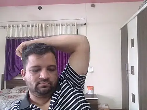 dhruv_love live sex cam