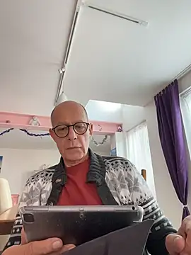 Relnnet live sex cam