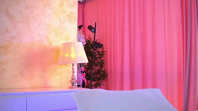 ArtTeasee live sex cam