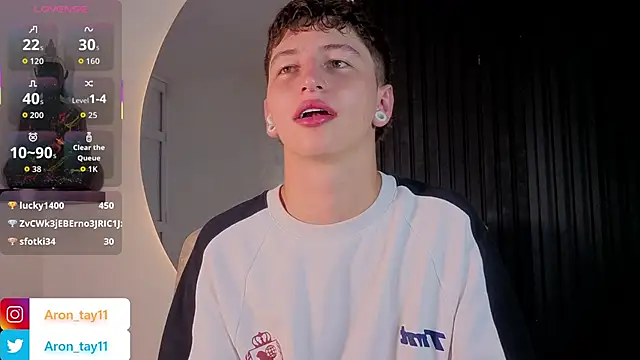 aronn_tay live sex cam
