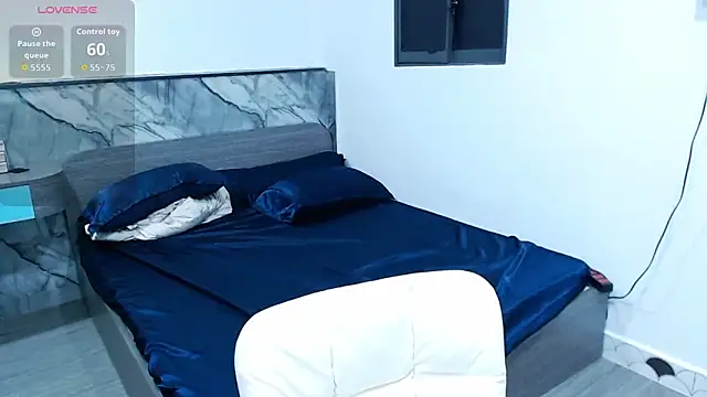 brianna-spanks live sex cam