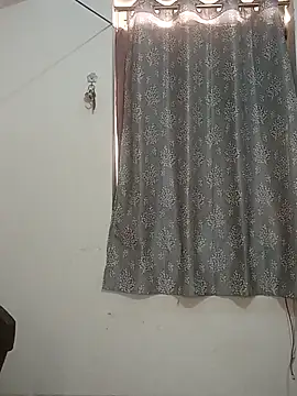 shrutee12 live sex cam