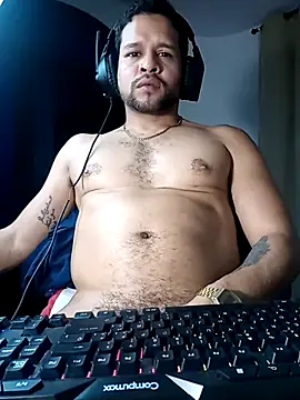 LucasGaeel live sex cam