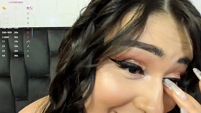 MartinaMadisson live sex cam