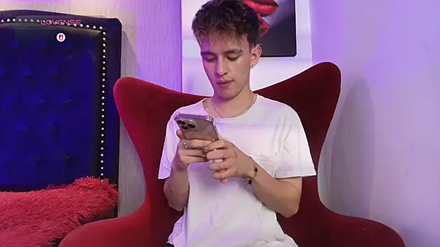 LiamWildx20 live sex cam