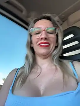 Gatitacarlita live sex cam