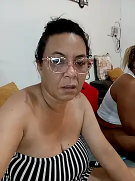 AnittaTettona live sex cam