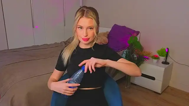 AnitaLamb live sex cam