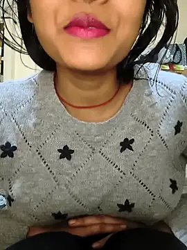 RAYI_Queen_2 live sex cam