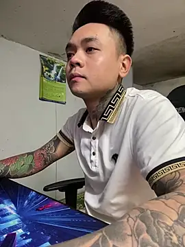 Lam-Phonix live sex cam