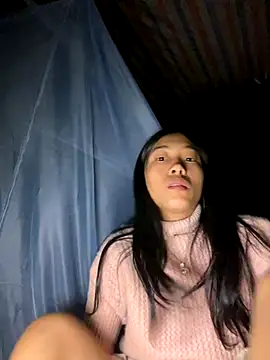 LylyOx9 live sex cam