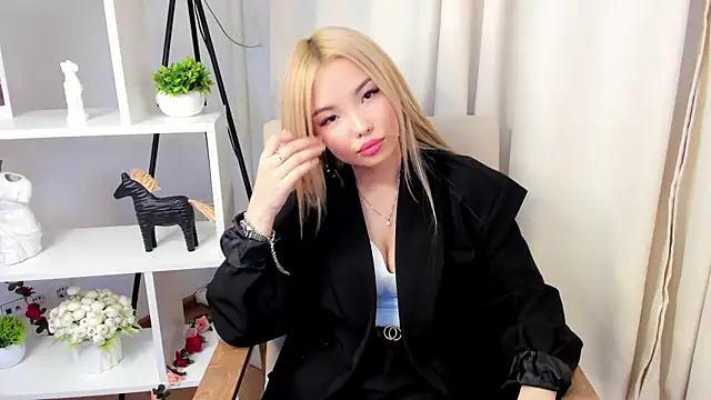 DeliciaKingdom live sex cam