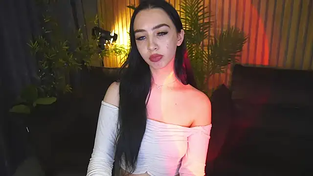 WildKittenX_ live sex cam