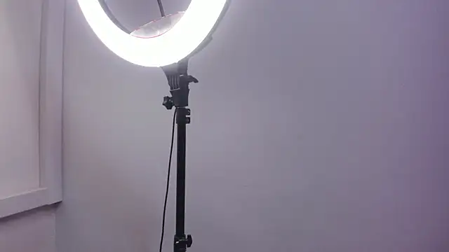 Ariana_n_Cherry live sex cam