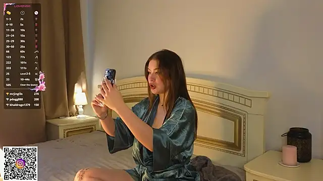 KristiGroune live sex cam