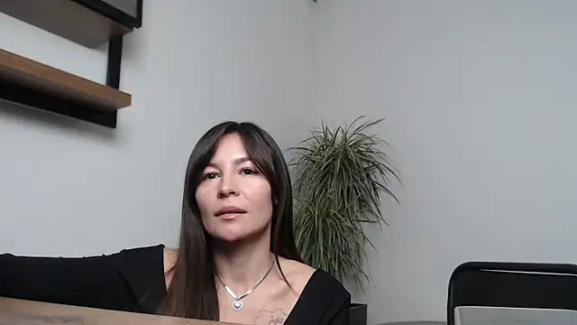 Veronichkaaa live sex cam