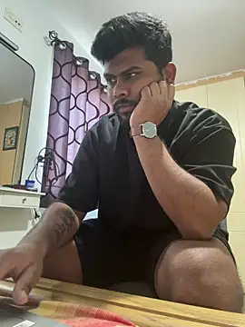 YOURCRAZYDADDY live sex cam