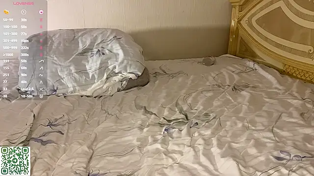 VibeQueenLucy live sex cam