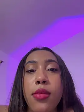 Ania_rose live sex cam