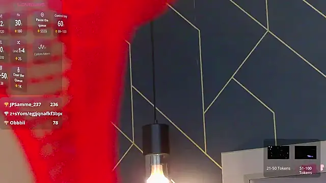 EmyLaveau live sex cam