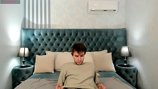 JonnahHell live sex cam