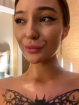 AlishaRuby live sex cam