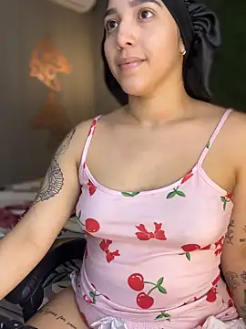 Amandanauty live sex cam