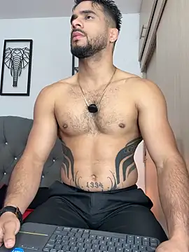 Maximiliano_ford live sex cam