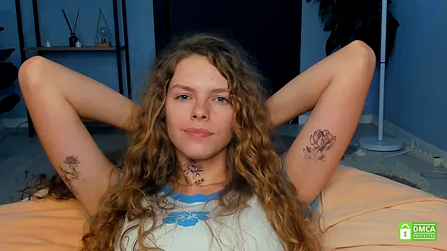 RayaNenlia live sex cam