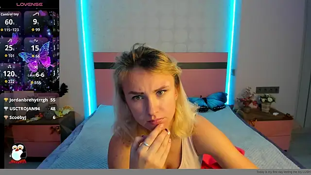 MeryMidnight live sex cam