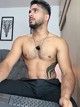 Maximiliano_ford live sex cam
