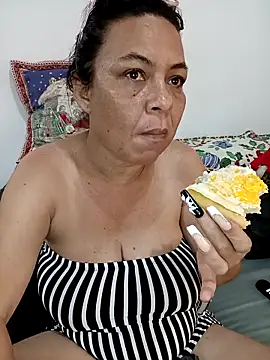 AnittaTettona live sex cam