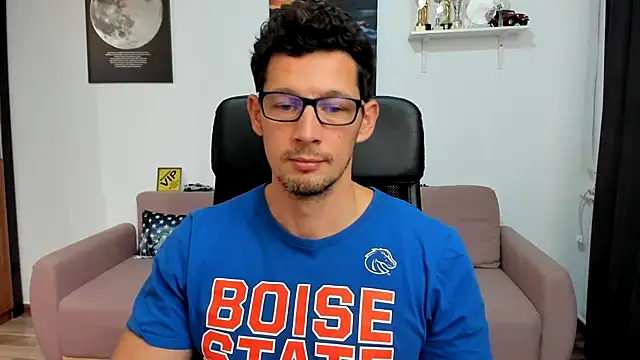 BrutusK08 live sex cam